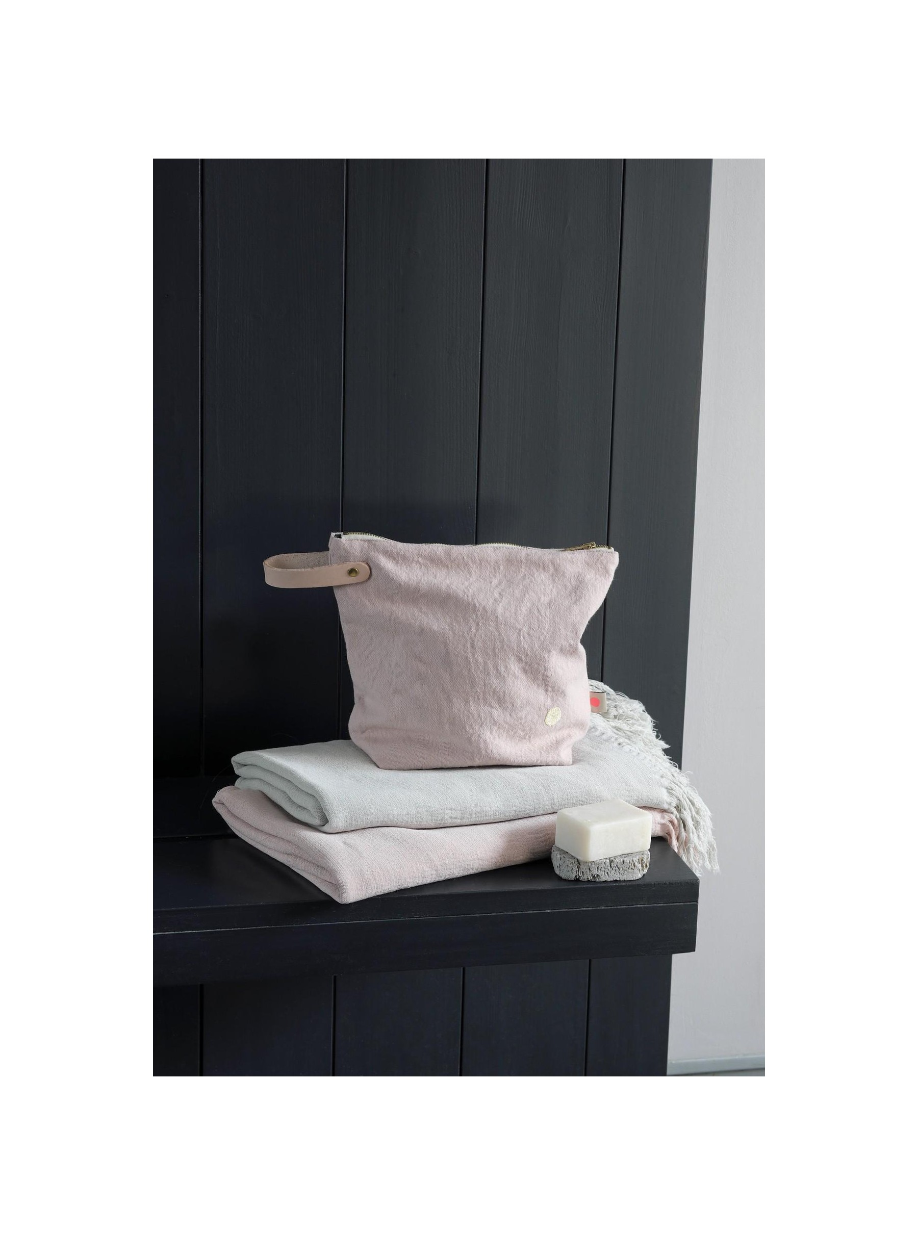 Product photo TOILETRY BAG IONA BISCUIT GM
